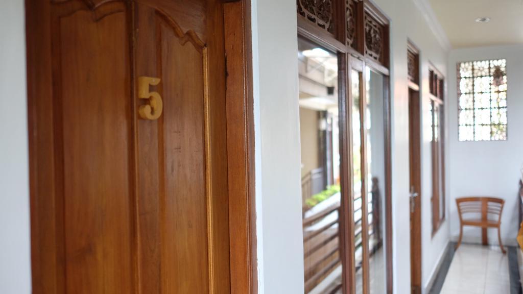 Ramaniya House Hotell Ubud Exteriör bild
